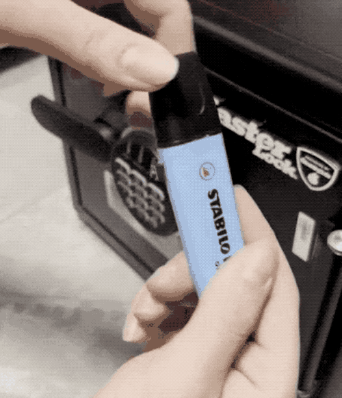 An animated GIF showing the hack of a Sentry Safe electronic safe without needing a PIN code. (GIF is 9 megabytes)